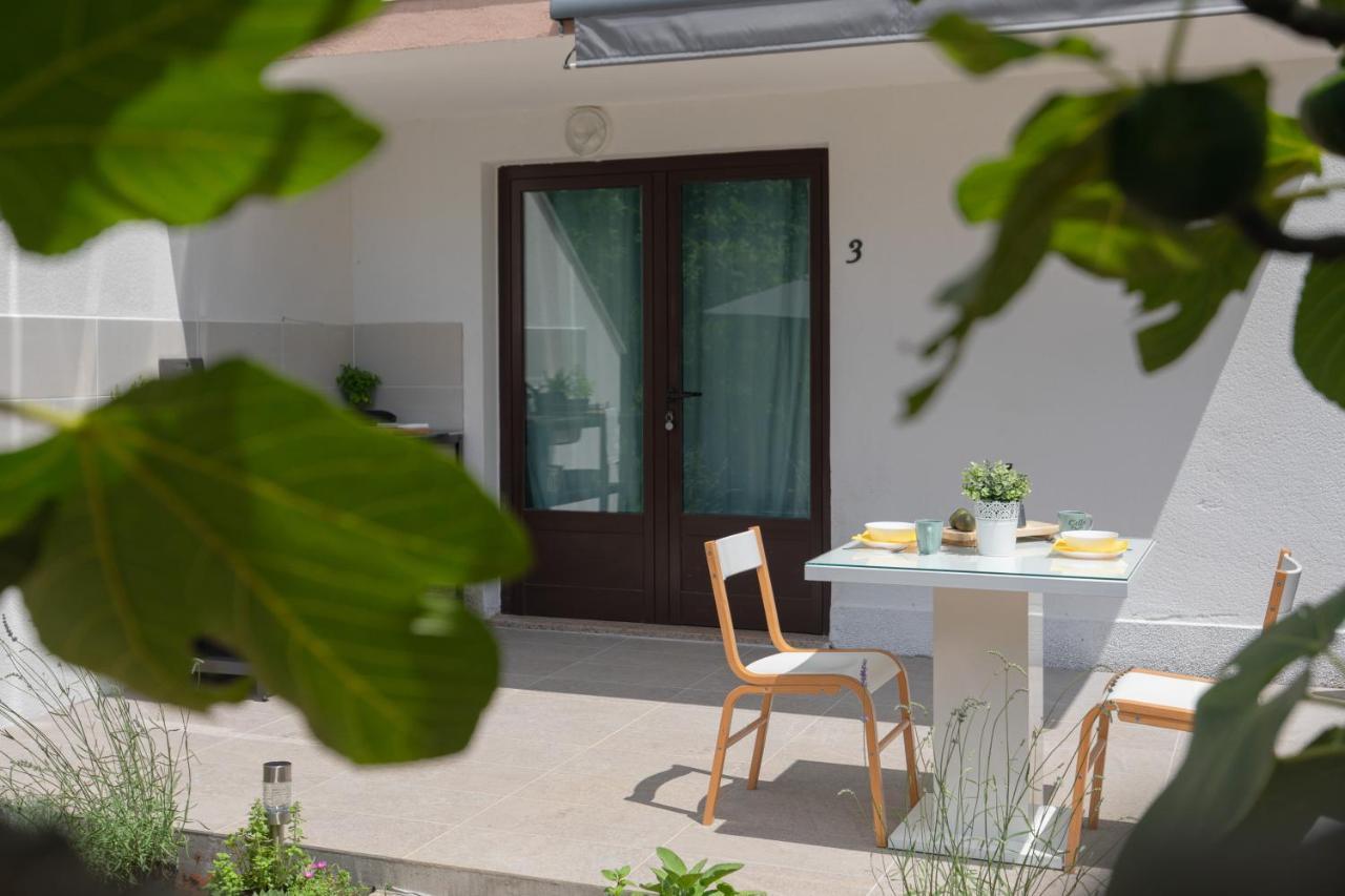 Oleander Apartment Malinska Bagian luar foto